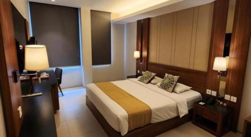 Hotel Cemerlang Bandung Buitenkant foto