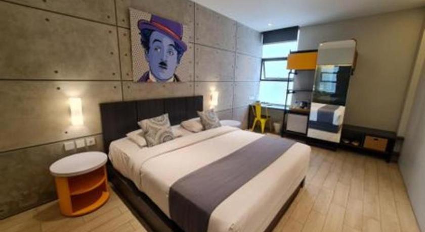 Hotel Cemerlang Bandung Buitenkant foto